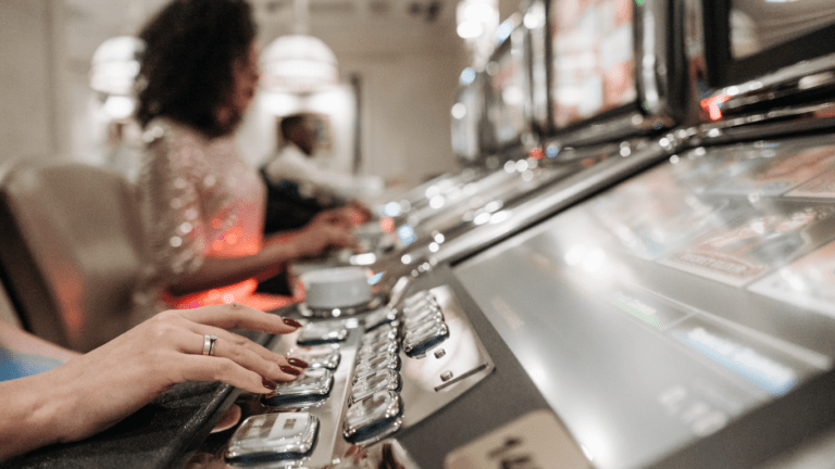 Master Budgeting for Jackpot Success Proven Financial Strategies for Slot Enthusiasts